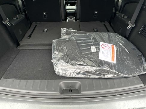 New 2026 Nissan Pathfinder SL AWD/4WD image 16