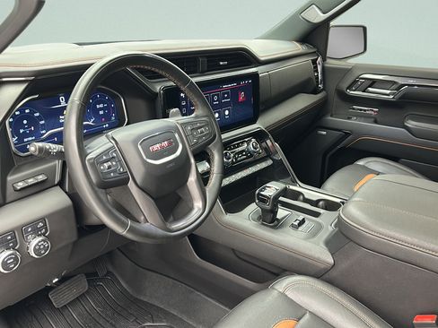 Used 2024 GMC Sierra 1500 AT4 w/ Technology Package AWD/4WD image 16