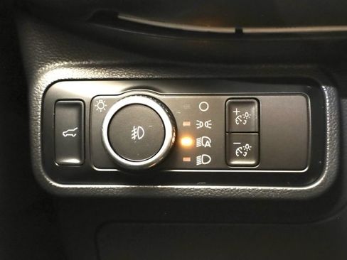 Used 2025 Ford Explorer ST-Line w/ Premium Package image 29