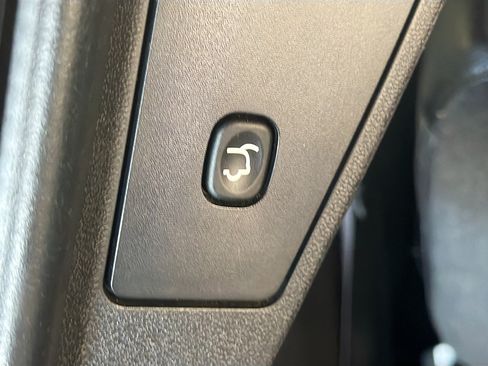 Used 2019 Dodge Grand Caravan GT FWD image 29