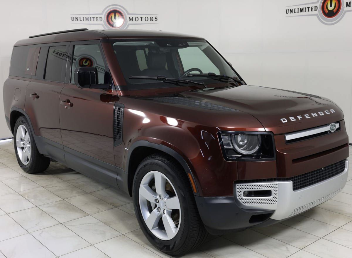 Used 2023 Land Rover Defender 130 First Edition AWD/4WD image 40