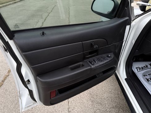 Used 2011 Ford Crown Victoria Police Interceptor w/ Radio Suppression Pkg image 13