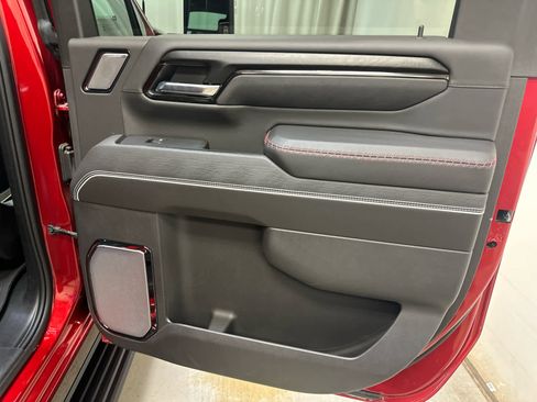 Used 2025 GMC Sierra 2500 AT4X w/ AT4X AEV Edition AWD/4WD image 29