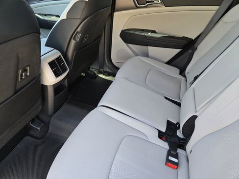 New 2026 Kia Sportage EX image 21