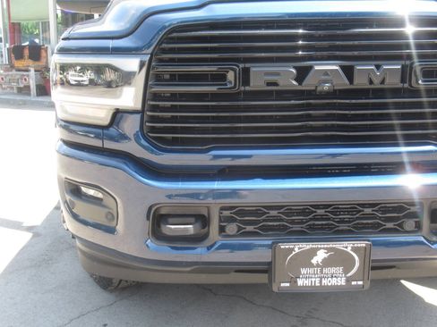 Used 2022 RAM 3500 Laramie AWD/4WD image 3