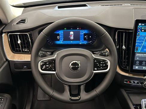 New 2026 Volvo XC60 B5 Ultra w/ Protection Package Premier AWD/4WD image 12