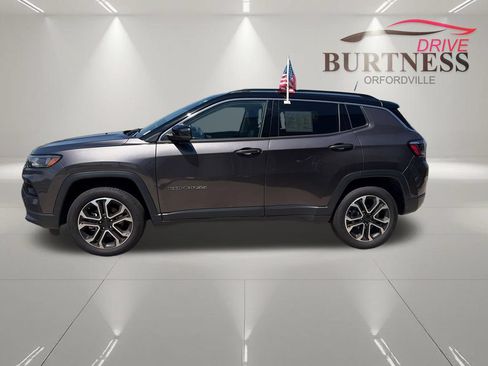 Used 2022 Jeep Compass Limited AWD/4WD image 5