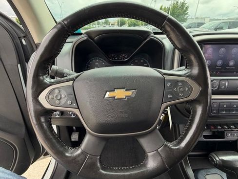 Used 2019 Chevrolet Colorado Z71 AWD/4WD image 16