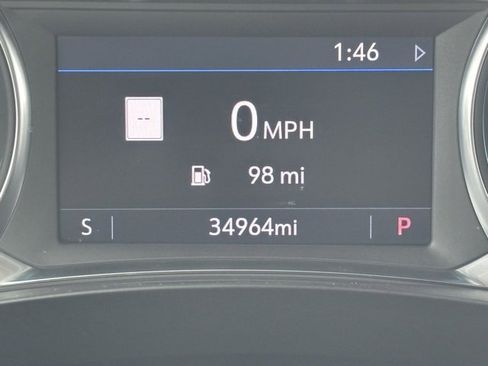 Used 2023 Chevrolet Traverse LT w/ LT Premium Package image 24