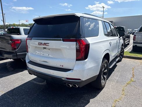 Used 2025 GMC Yukon AT4 AWD/4WD image 19