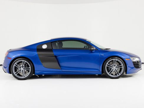 Used 2012 Audi R8 V10 AWD/4WD image 2