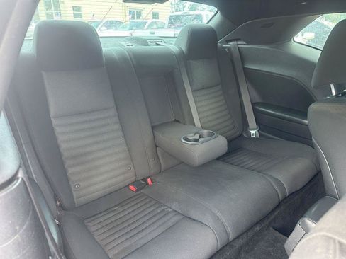 Used 2014 Dodge Challenger R/T RWD image 13