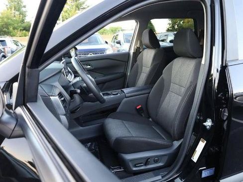 Certified 2025 Nissan Rogue SV AWD/4WD image 8