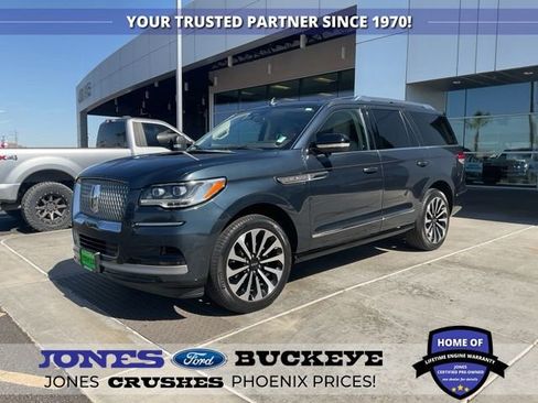 Used 2022 Lincoln Navigator Reserve AWD/4WD image 1