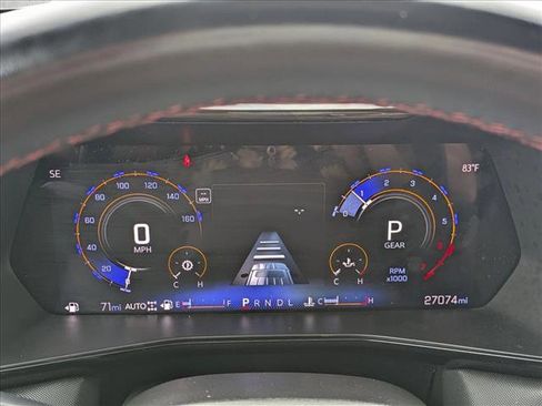 Used 2025 Chevrolet Colorado Z71 AWD/4WD image 11
