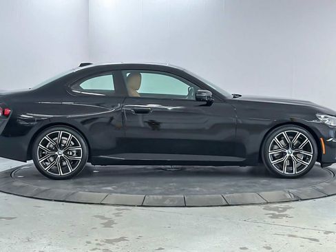 Used 2023 BMW 230i Coupe w/ Premium Package image 8