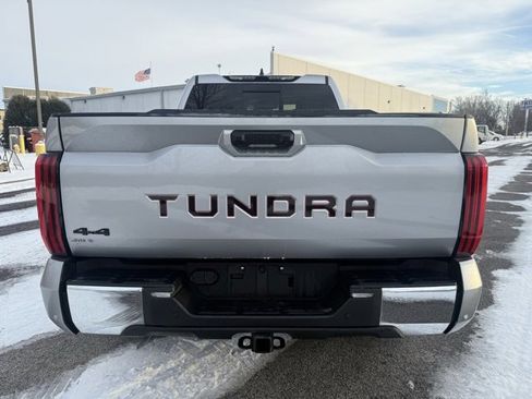 Used 2022 Toyota Tundra SR5 image 6