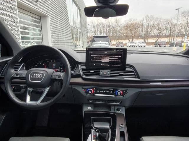 Used 2023 Audi Q5 2.0T Premium w/ Convenience Package AWD/4WD image 15