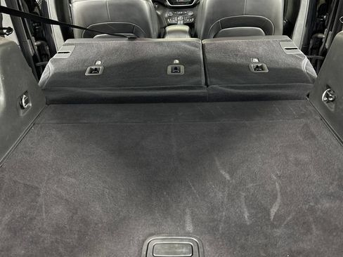 Used 2019 Jeep Cherokee Limited AWD/4WD image 22
