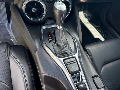 Used 2020 Chevrolet Camaro SS RWD image 16
