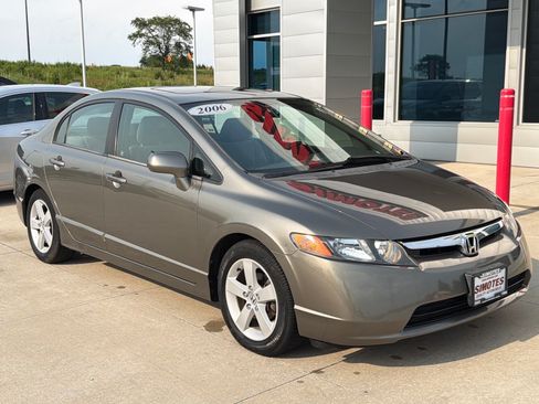 Used 2006 Honda Civic EX image 2