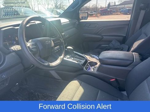 Used 2023 Chevrolet Colorado Trail Boss w/ Technology Package image 9