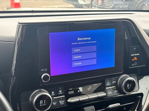 Used 2023 Toyota Highlander LE image 22