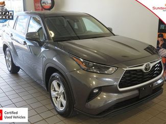 Certified 2024 Toyota Highlander LE FWD video 1