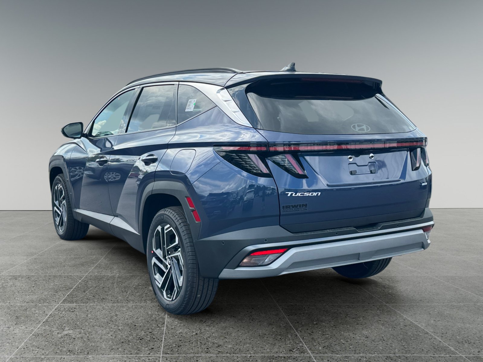 New 2026 Hyundai Tucson Limited AWD/4WD image 3