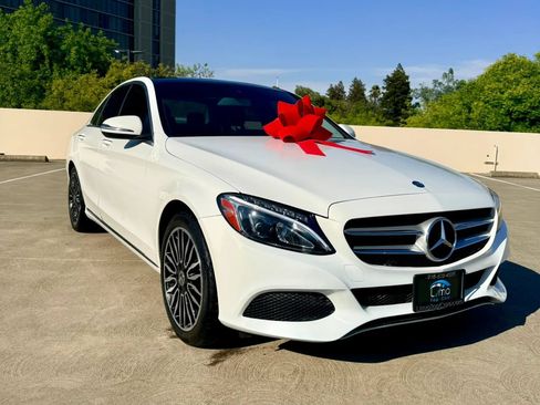 Used 2015 Mercedes-Benz C 300 4MATIC Sedan image 5