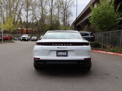 Used 2025 Porsche Panamera 4 image 7