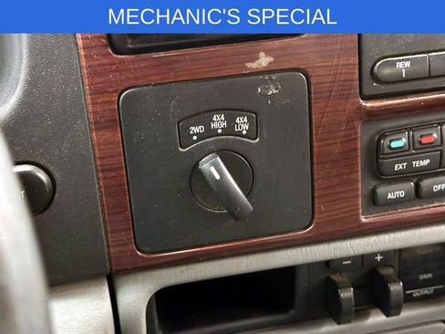 Used 2006 Ford F350 XLT image 23