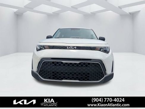 Used 2024 Kia Soul LX FWD image 8