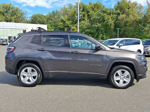 Certified 2022 Jeep Compass Latitude w/ Convenience Group image 7