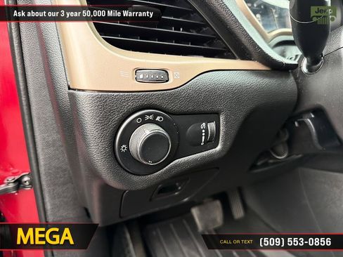Used 2016 Jeep Cherokee Sport FWD image 22