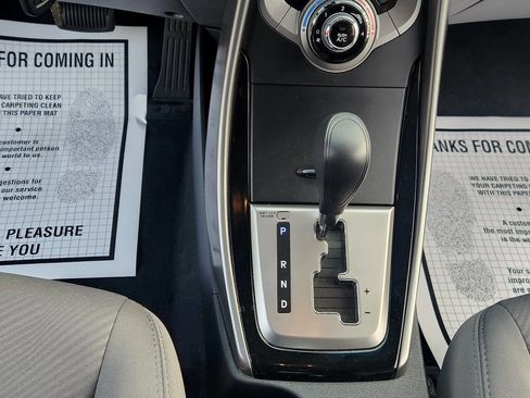 Used 2013 Hyundai Elantra GLS image 9