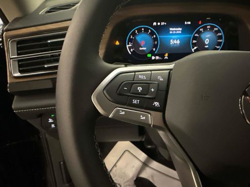 New 2026 Volkswagen Atlas SE image 29