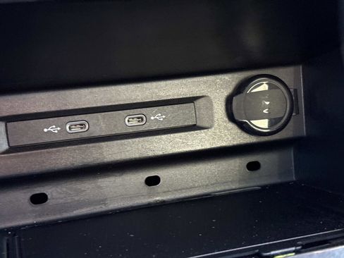 Certified 2022 Volkswagen Tiguan SE w/ Panoramic Sunroof Package image 25