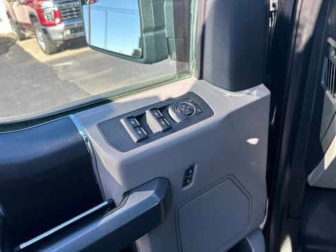 Used 2018 Ford F150 XLT image 12