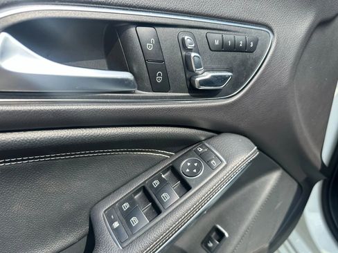 Used 2018 Mercedes-Benz CLA 250 4MATIC image 12