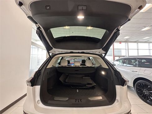 Certified 2024 Lincoln Nautilus Black Label image 39