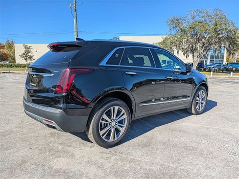 Used 2025 Cadillac XT5 Premium Luxury image 7