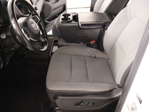 Used 2021 RAM 1500 Big Horn AWD/4WD image 10