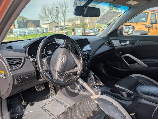 Used 2014 Hyundai Veloster Turbo FWD image 8