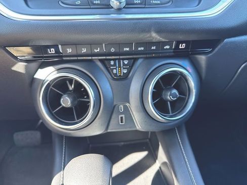 Used 2023 Chevrolet Blazer LT w/ Driver Confidence Package AWD/4WD image 17