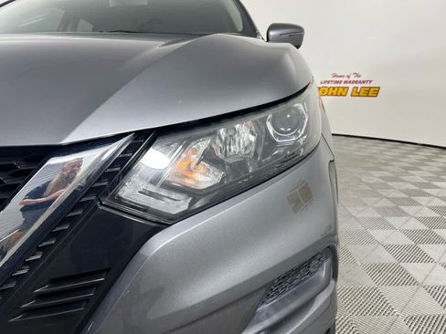 Used 2021 Nissan Rogue Sport SV FWD image 11