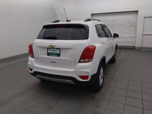 Used 2020 Chevrolet Trax LT w/ Driver Confidence Package FWD image 9