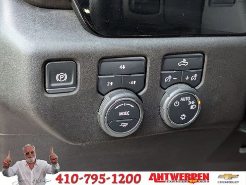 Used 2024 Chevrolet Silverado 2500 LT image 19