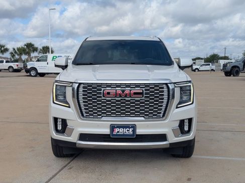 Used 2021 GMC Yukon Denali w/ Denali Ultimate Package image 2