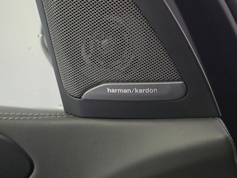 New 2026 BMW X5 xDrive50e w/ Climate Comfort Package image 9